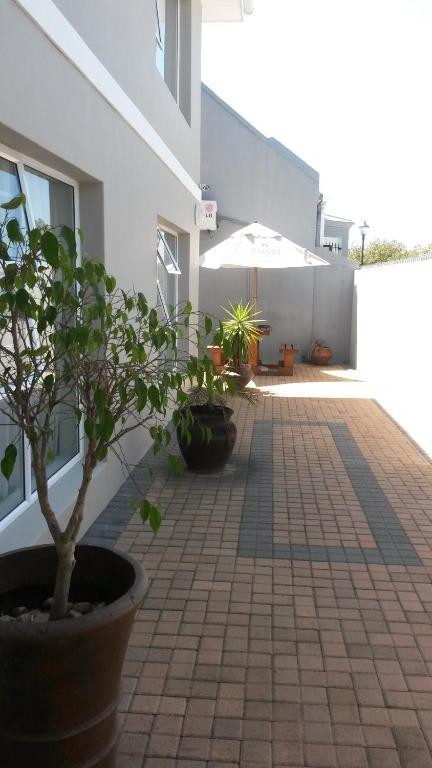 The Dondi Lodge Port Elizabeth Ngoại thất bức ảnh